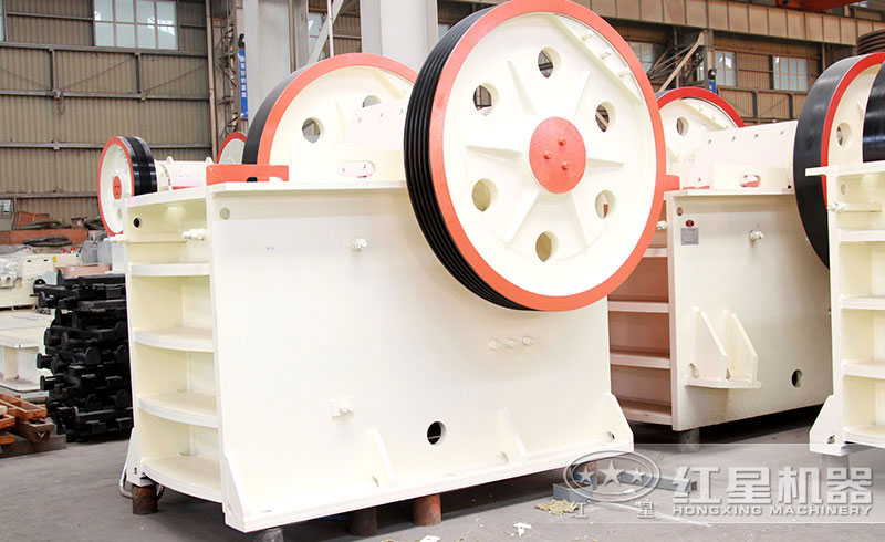 颚式细碎机 颚式细碎机