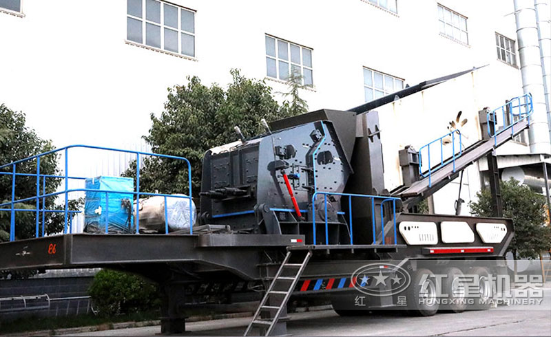 日产2000吨移动反击式破碎机 日产2000吨移动反击式破碎机