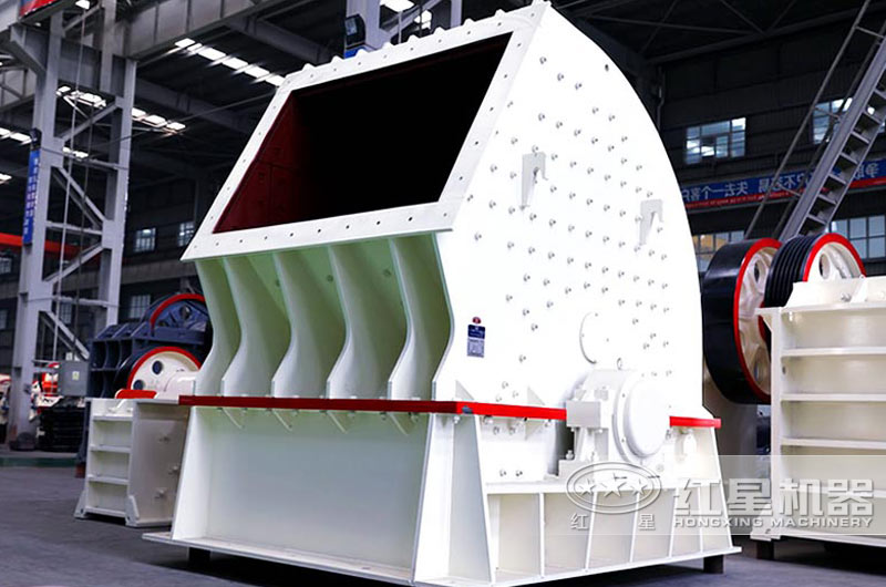 重锤式破碎机一次成型,减少投资40% 重锤式破碎机一次成型,减少投资40%