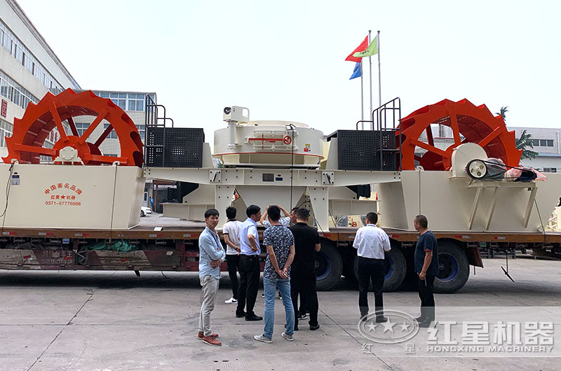 货比三家很重要-客户参观红星水轮洗沙机 货比三家很重要-客户参观红星水轮洗沙机