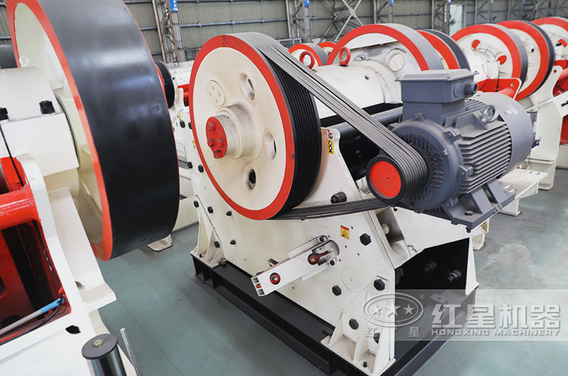 粗碎鄂式破碎机,破碎矿石力度强 粗碎鄂式破碎机,破碎矿石力度强