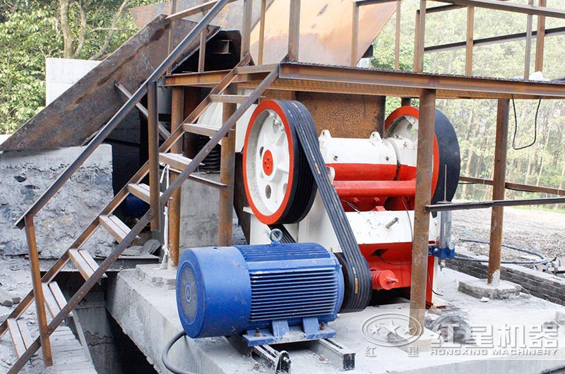 250*1200鄂式破碎机生产现场图 250*1200鄂式破碎机生产现场图