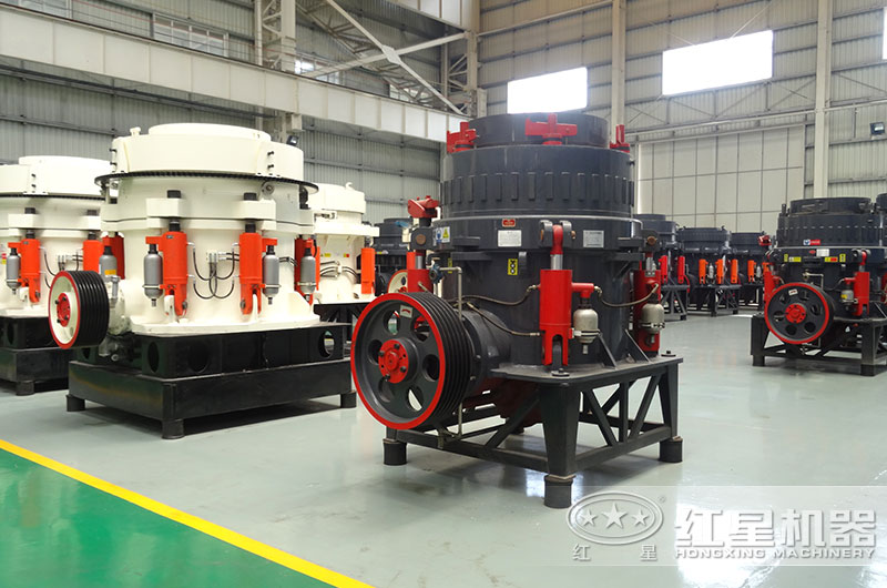 圆锥破碎机车间实拍图 圆锥破碎机车间实拍图