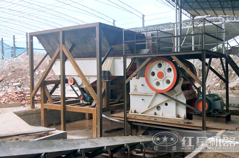 鹅卵石破碎生产线一角_颚式破碎机 鹅卵石破碎生产线一角_颚式破碎机