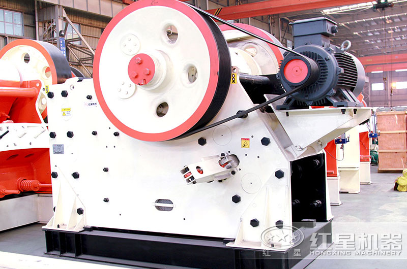 大夹石机_颚式破碎机车间实拍图 大夹石机_颚式破碎机车间实拍图