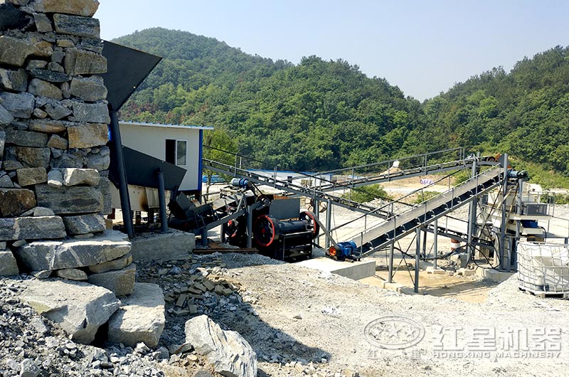 湖北广水机制砂生产线一角,近距离观看细鄂破机 湖北广水机制砂生产线一角,近距离观看细鄂破机