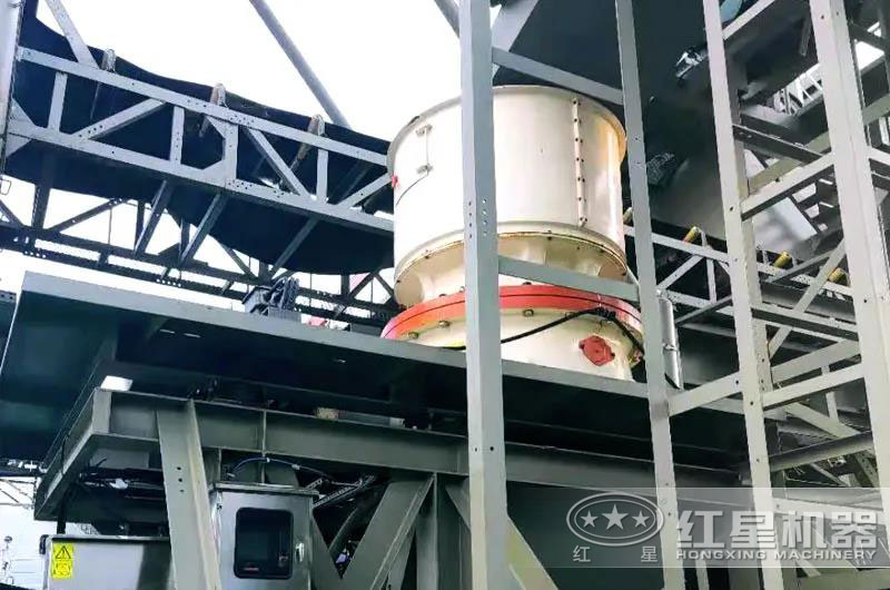 圆锥破工作现场 圆锥破工作现场