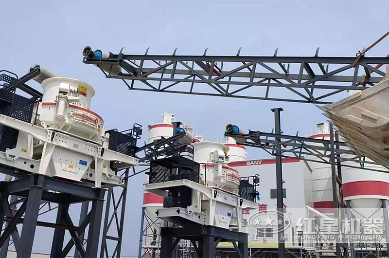 4台制砂机联合作业 4台制砂机联合作业